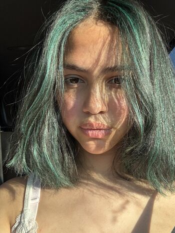 Full leaked Daisveil private onlyfans photo