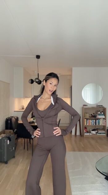 Nathalie Lok