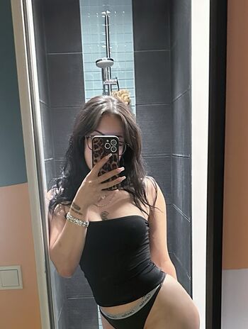 Full leaked Sudemwah private onlyfans photo