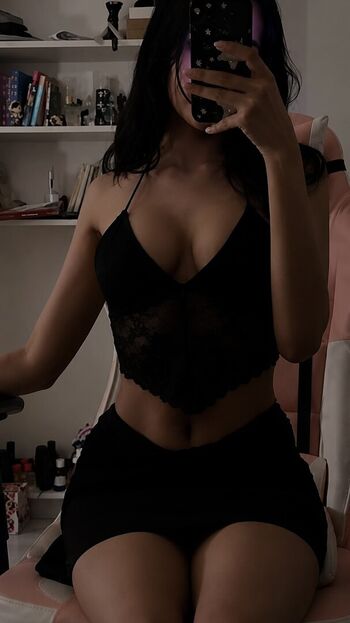 Full leaked Vampliaaa private onlyfans photo