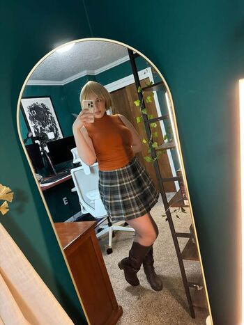 Full leaked Youtube reactors private onlyfans photo